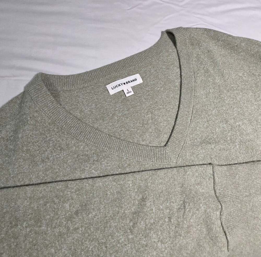 Lucky Brand V-Neck Sweater Size L Green Long Sleeve Knit Pullover Top